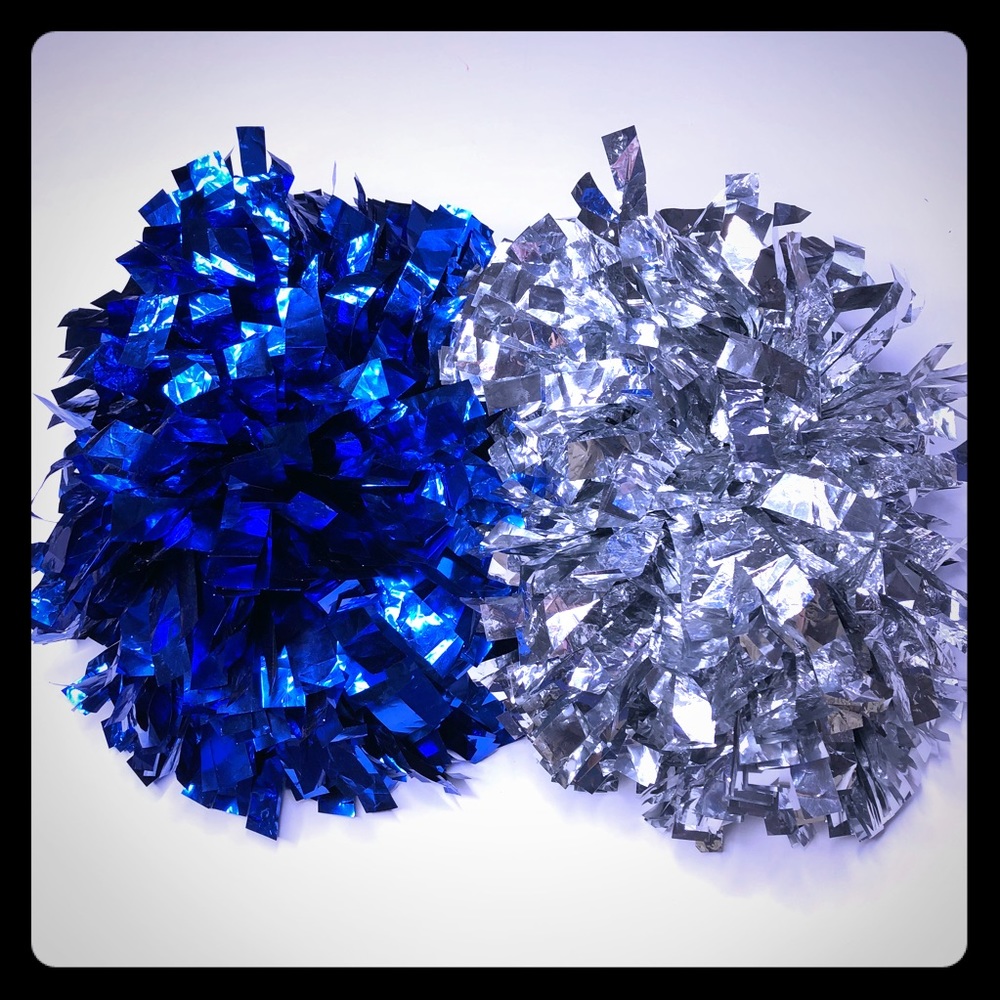 Metallic poms